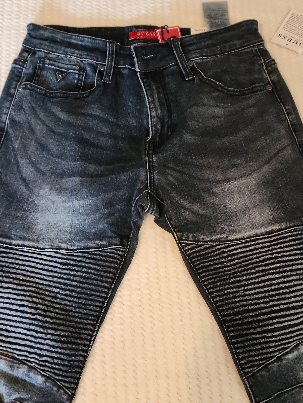 Guess Modern Skinny Avalon Fit Dark Wash Brand New